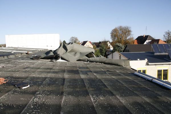Seitenansicht des Schadens.